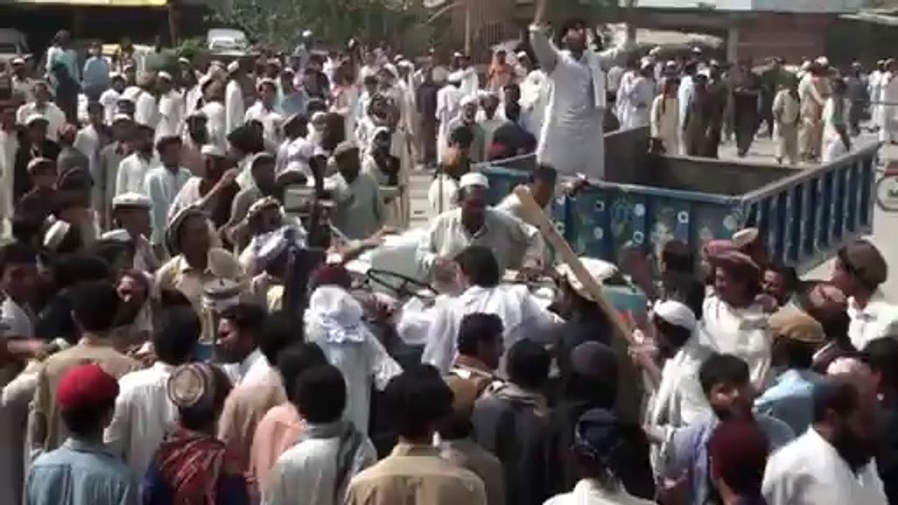 Pakistan: émeutes pendant la distribution de nourriture