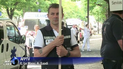 Paris: les ambulanciers manifestent et demandent des négociations