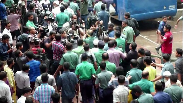 Bengladesh: huit islamistes condamnés à mort pour attentat à la bombe
