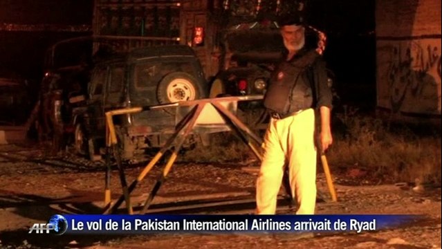 Pakistan: des tirs sur un avion de ligne ont fait 1 mort