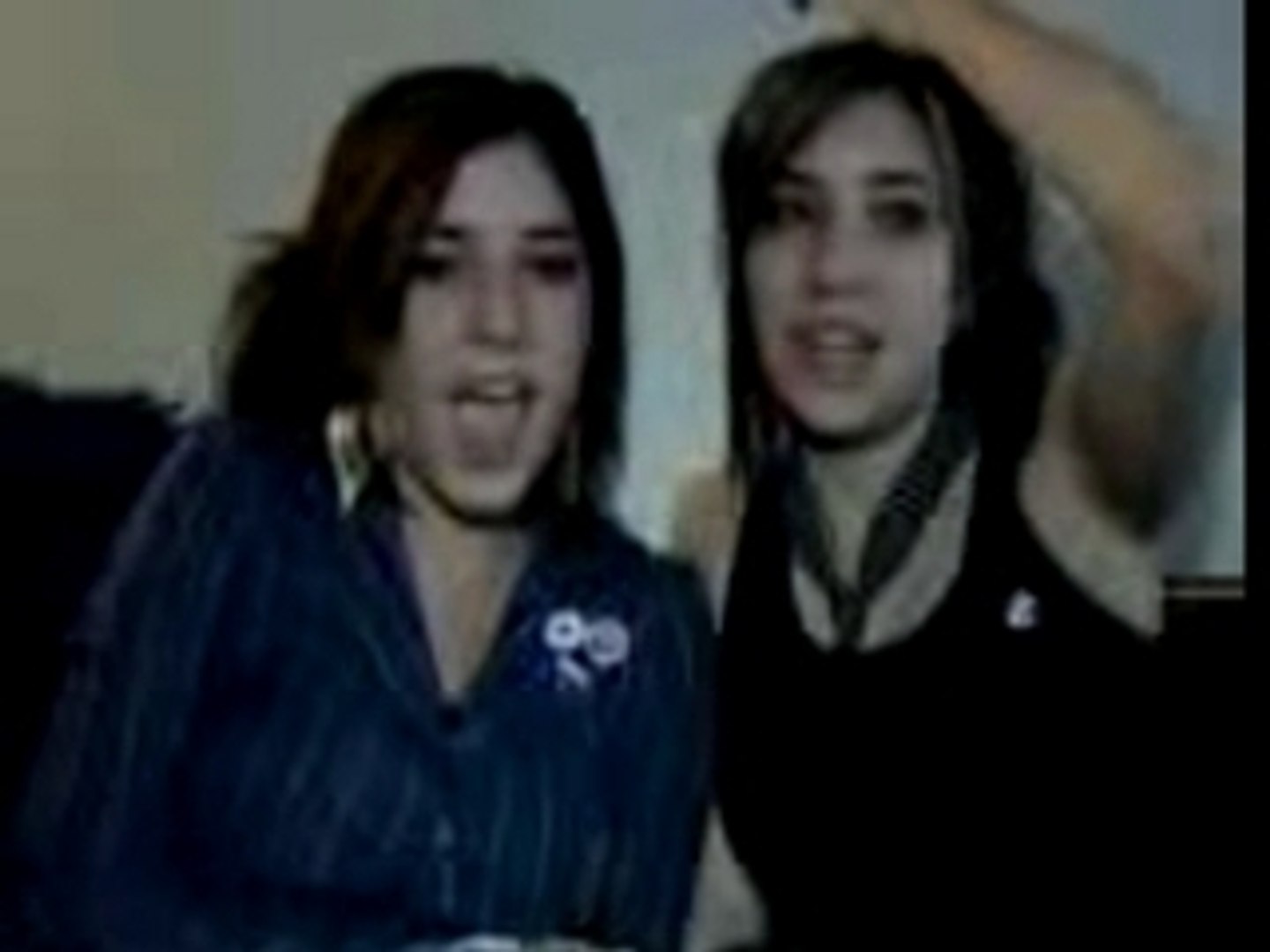 3 interviews Veronicas