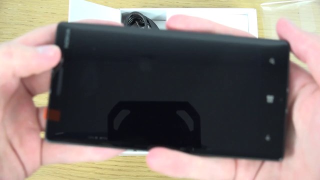 Nokia Lumia 930 - Unboxing (4K)