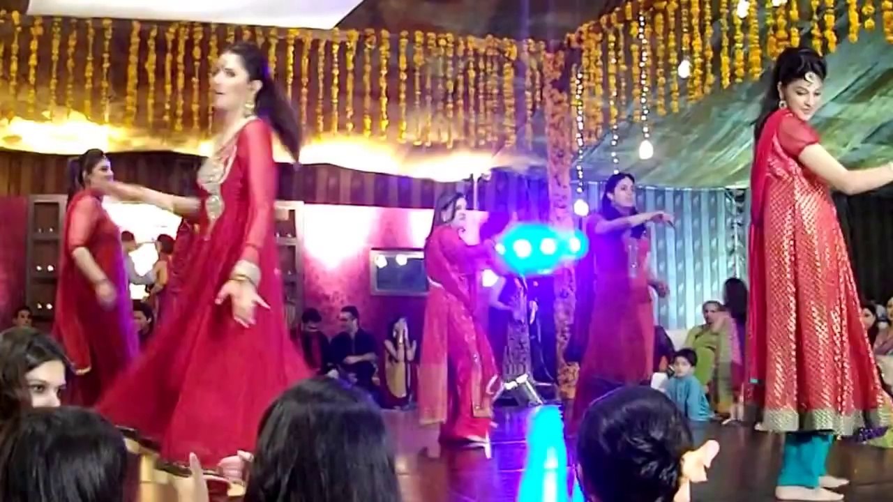 Awesome Dance Pakistani Lahore Wedding Dance Party