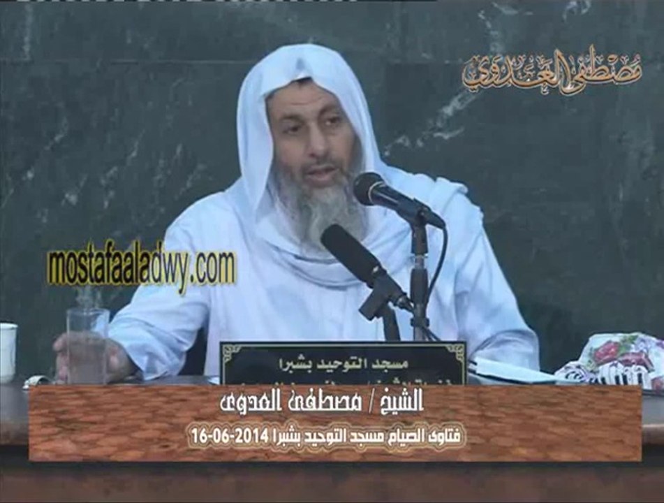 المريض إذا وجب عليه الإطعام فهل يجوز دفع ذلك الإطعام لغير المسلمين إذا كان في بلاد كافرة؟