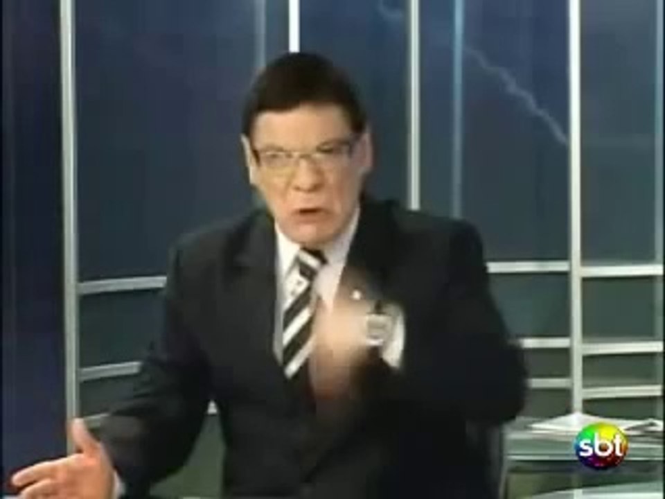 RONALDINHO RECEBE MEDALHA MACHADO DE ASSIS.