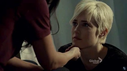 Gail y Holly Kiss 2 (rookie)