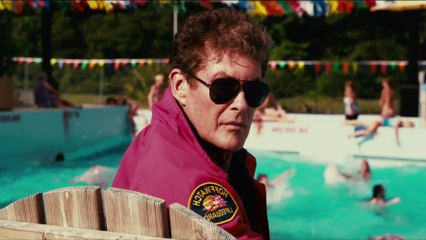 Piraña 2 3D - Trailer en español (HD)