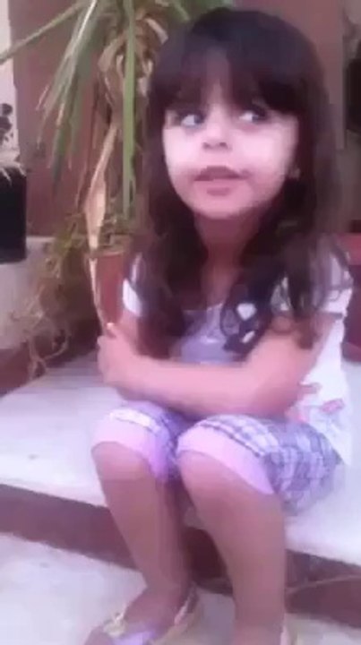 beautiful reciting of quran by little cute girl.