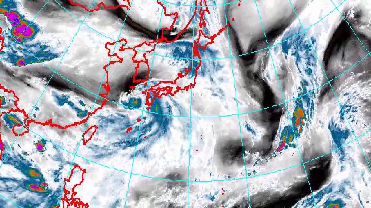 Neoguri loses typhoon intensity - Update 10 (July 10, 2014)