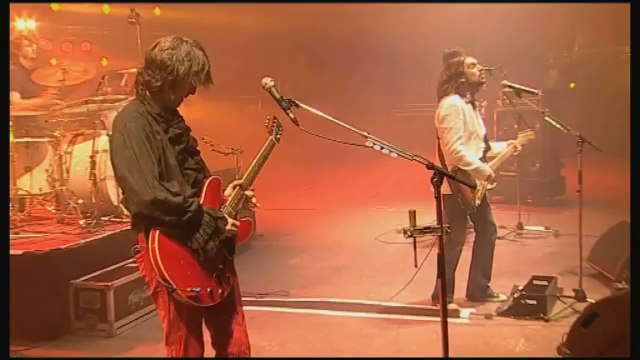 Matmatah - Lambé An Dro (Live at Vieilles Charrues 2008 Official HD)