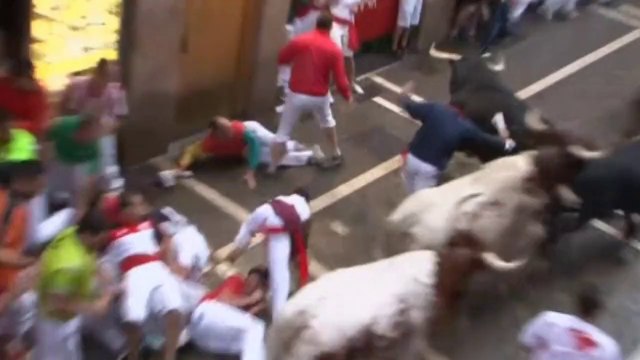 Pamplona bull run enters third day