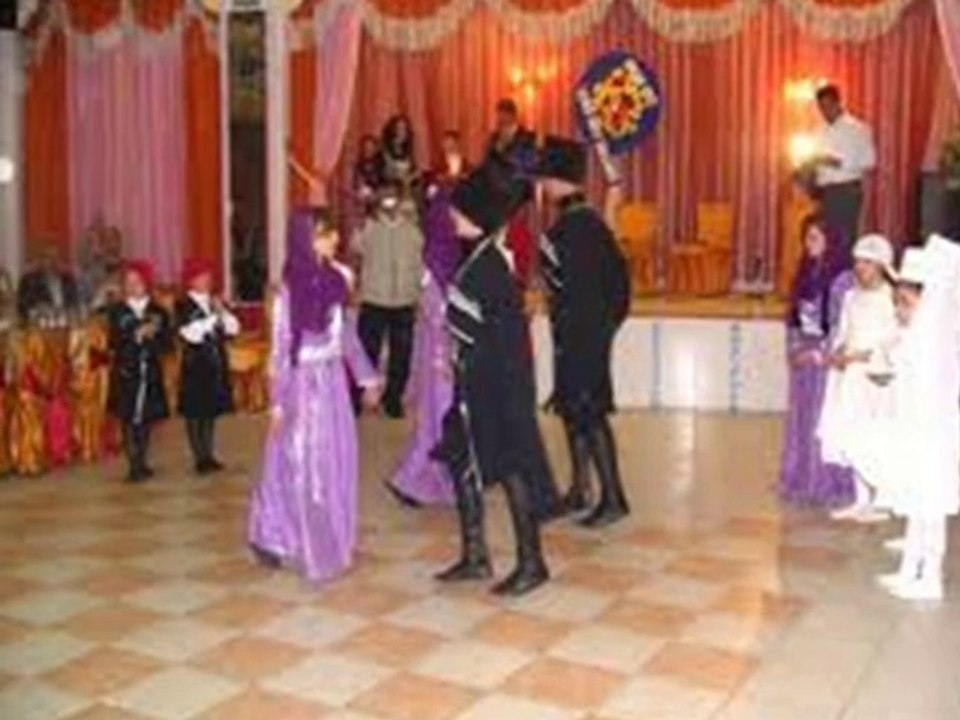 YILDIZ DEMİRKOL SAVAŞ-yıldızlıtürküler-BAHÇA BAĞA GİRMİŞEM