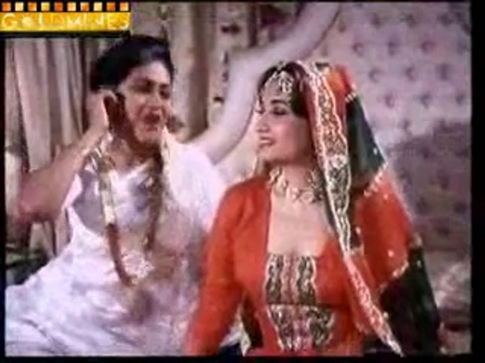 Pati Patni Aur Tawaif Hindi Movie 1990 Part 2