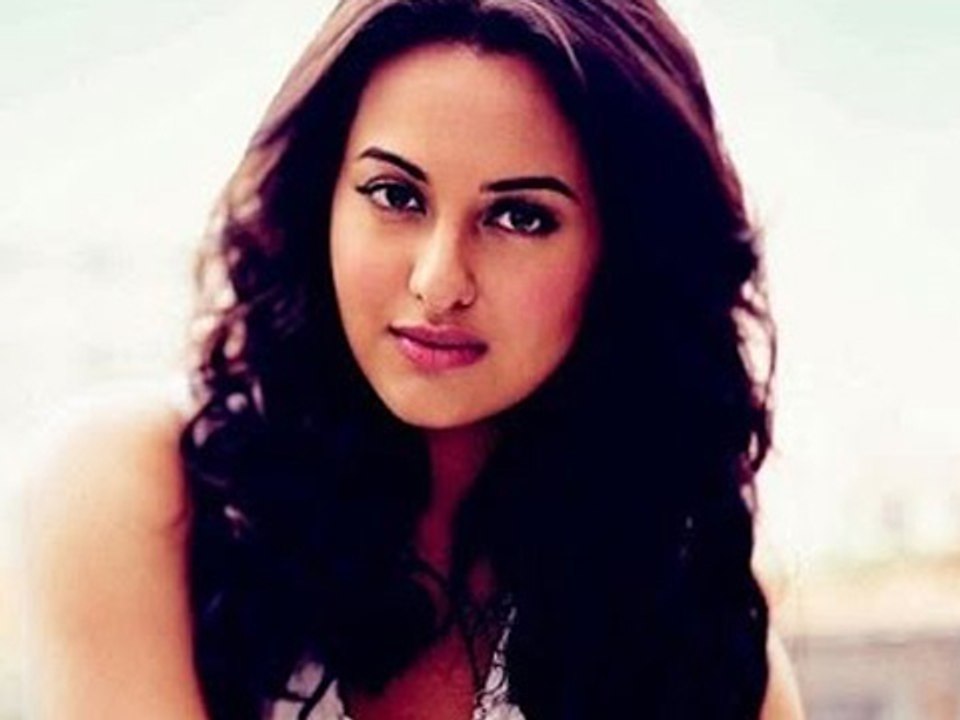 Sonakshi Sinha Shows Off Her Artistic Side