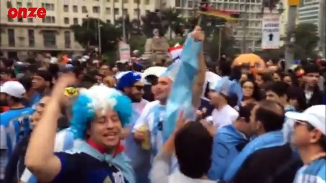 Pays-Bas - Argentine : l'ambiance à Sao Paulo, partie 3