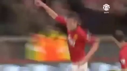 Van Persie Amazing Goal vs Aston Villa
