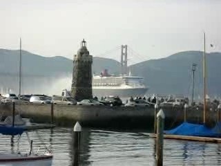 Queen Mary 2 in San Francisco