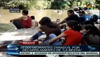 México: "la bestia" se descarriló, hay 1300 migrantes varados