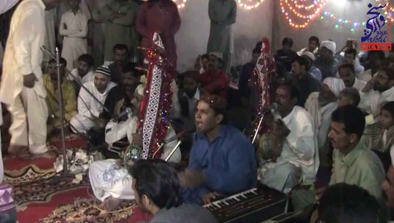 06 Urs Sakhi Shehensha 2013 Munawar 01