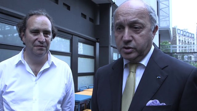 Visite de Laurent Fabius à l'école d'informatique 42 fondée par Xavier Niel (10/07/2014)