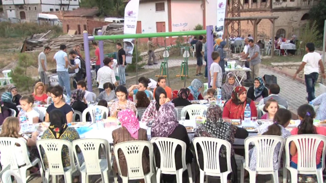 İftar Programları Geleneklerimizi Canlı Tutuyor