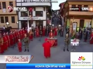 Beyaz TV'de Metalci Selamı Çakan Mehterancı