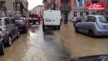 Allagamenti, traffico bloccato nel quartiere Isola di Milano - Il Fatto Quotidiano
