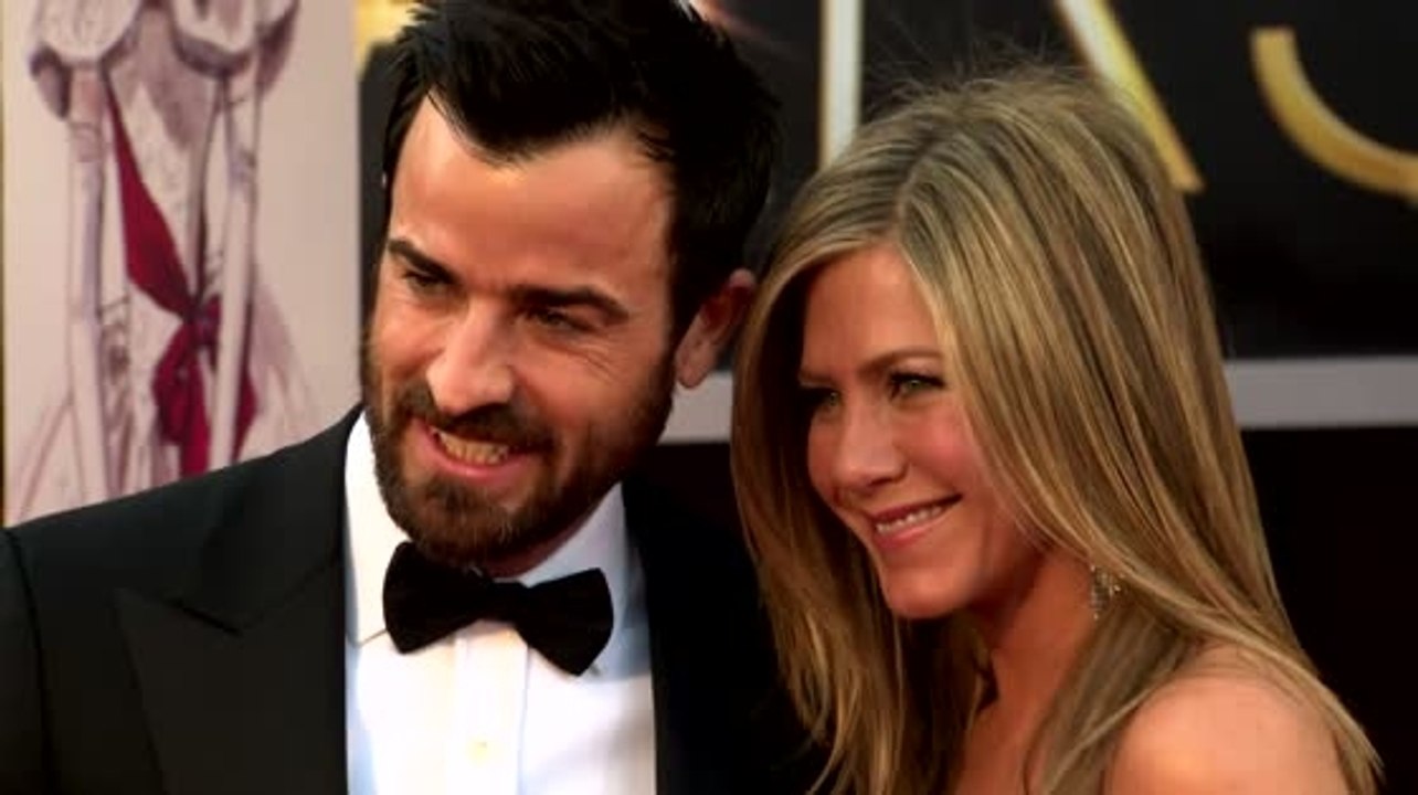 Justin Theroux spricht über seine Beziehung mit Jennifer Aniston