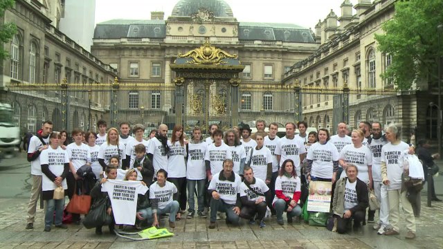 Fermeture à Garches: les parents d'enfants cancéreux se battent