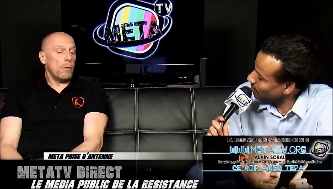 AHMED MOUALEK : A poil et a vapeur