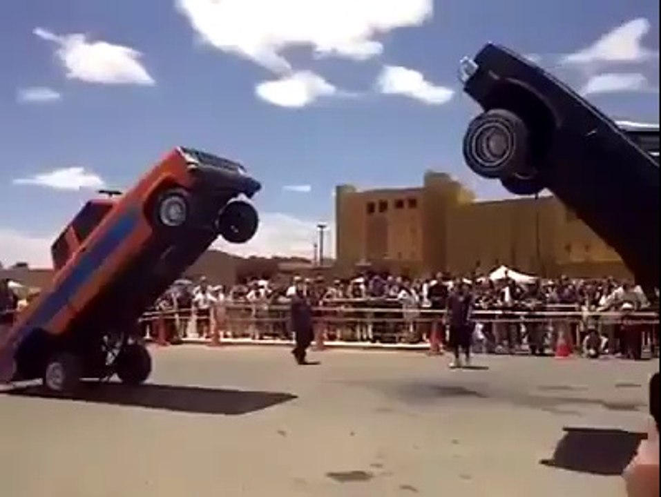 Awesome Truck Hydrolics Jump