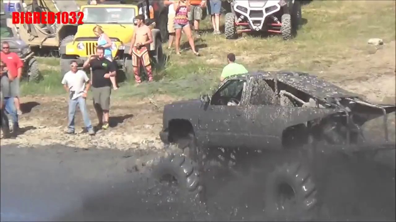 Big Monster Truck Jumps @ Freedom Fest