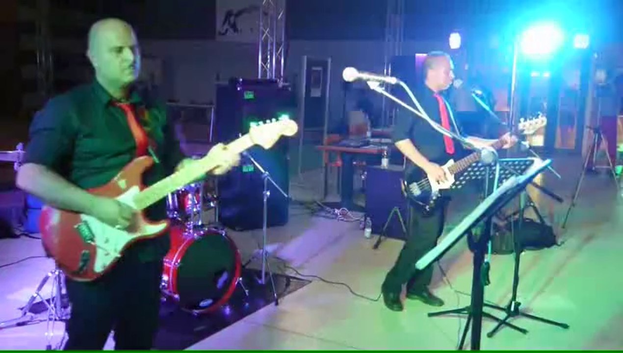 09 Smoke on the water