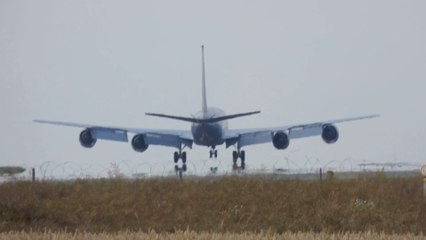Touch & Go C135FR French Air Force BA105 Evreux