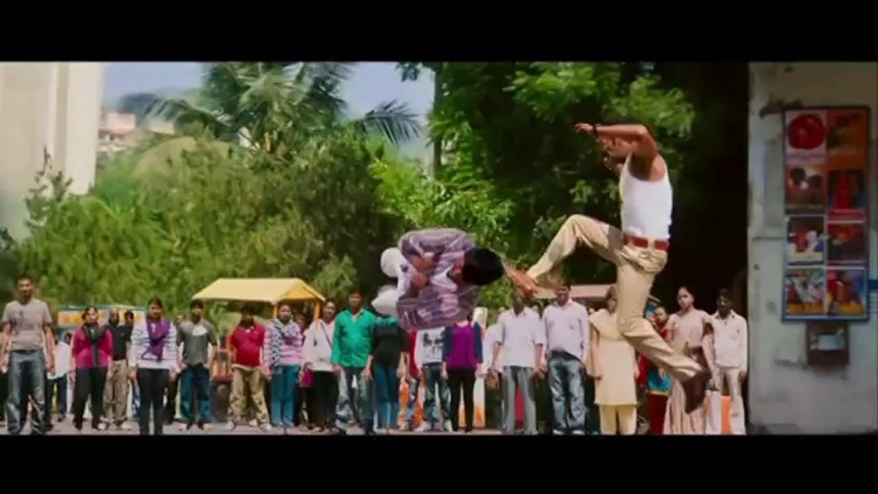 SINGHAM_Returns_Ajay_Devgan_Kareena_Kapoor_Rohit_Shetty Official Trailer