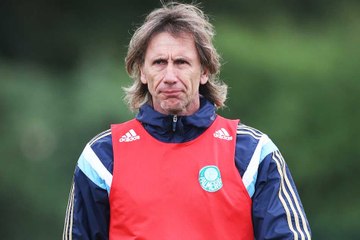 Gareca fala de vexame do Brasil e vibra com Argentina