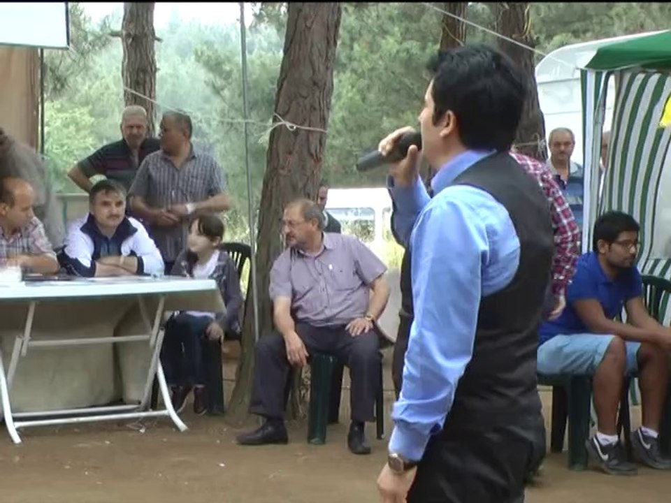 Hüseyin Yıldırım ( Gözlerin )