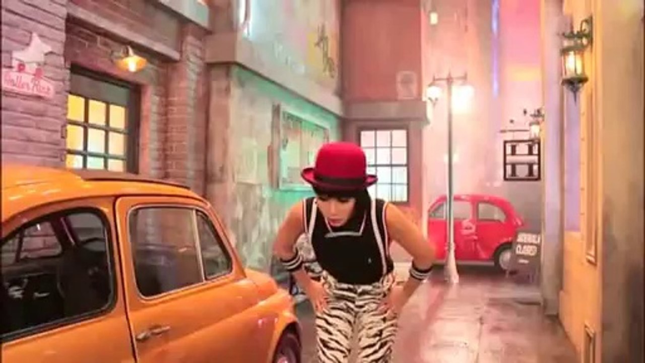 2NE1 - CRUSH P/V Kamera Arkası [Türkçe Altyazılı]