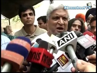Javed Akhtar attends Zohra Sehgal’s last rites, express grief