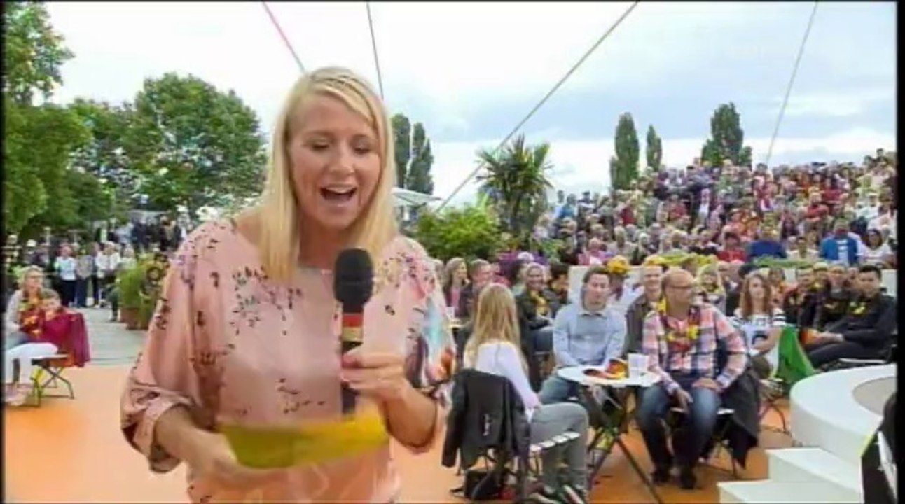 Phil Bates announced as 'Electric Light Orchestra'