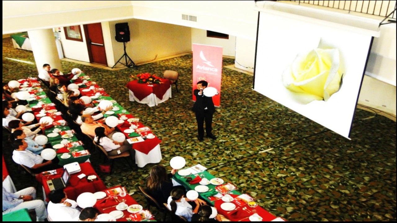 Conferencista Internacional - Talleres de Capacitación para Empresas