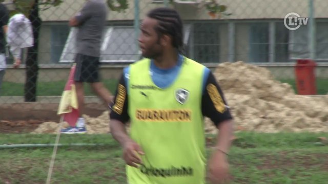 Categoria! Carlos Alberto e Sheik humilham adversários com dribles