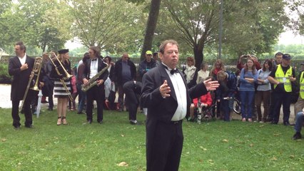 La fanfare Jo Bithume au parc des Carmes