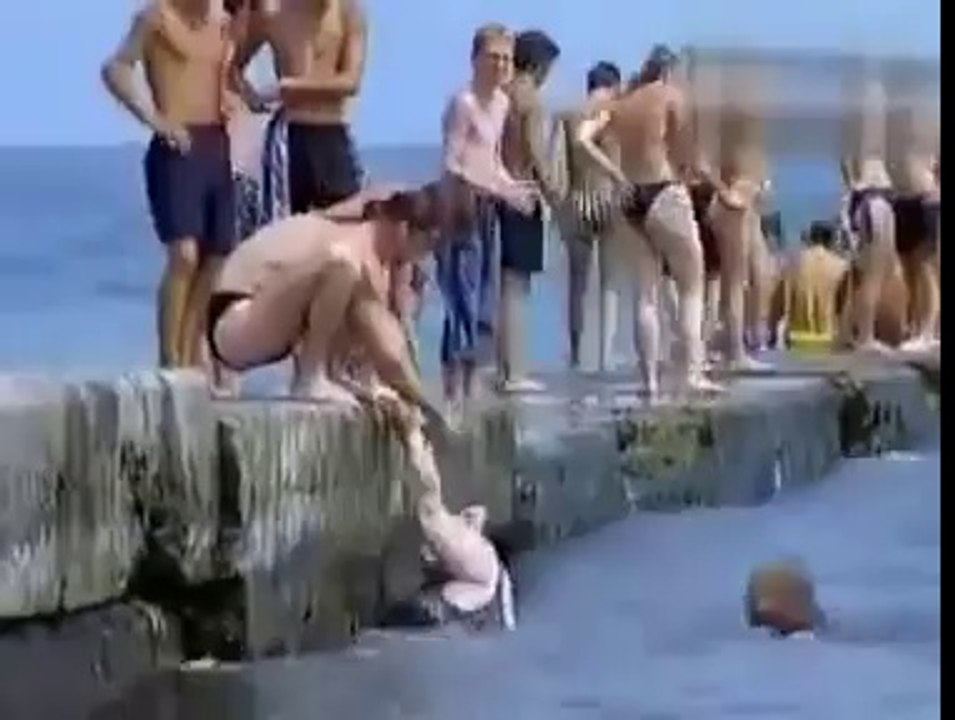 Saving Fatwomen Prank (Just For Lough)