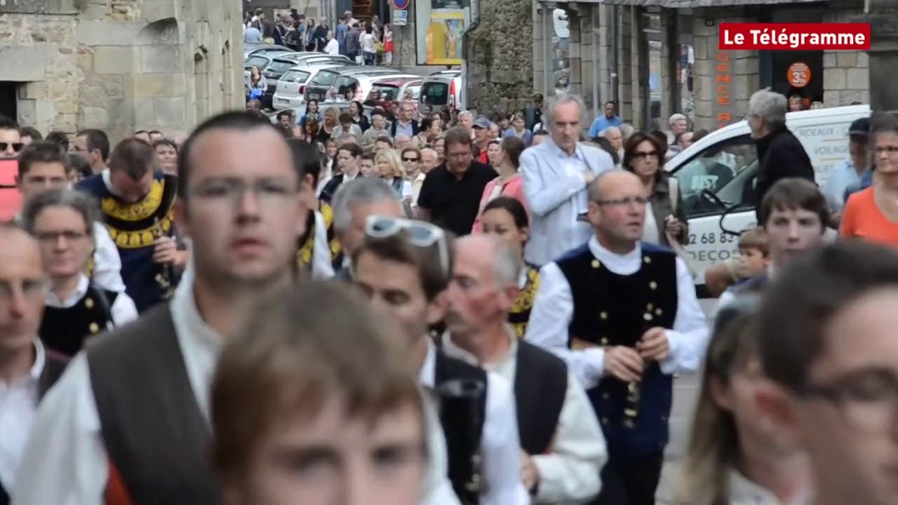 Vannes. Championnat des bagadoù de 4e catégorie : le triomphe des sonneurs