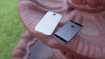 Apple iPhone 5s vs Samsung Galaxy S4!