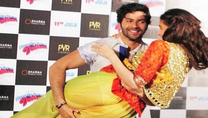 Alia Bhatt Wardrobe Malfunction Moments BY BOLLYWOOD TWEETS FULL HD