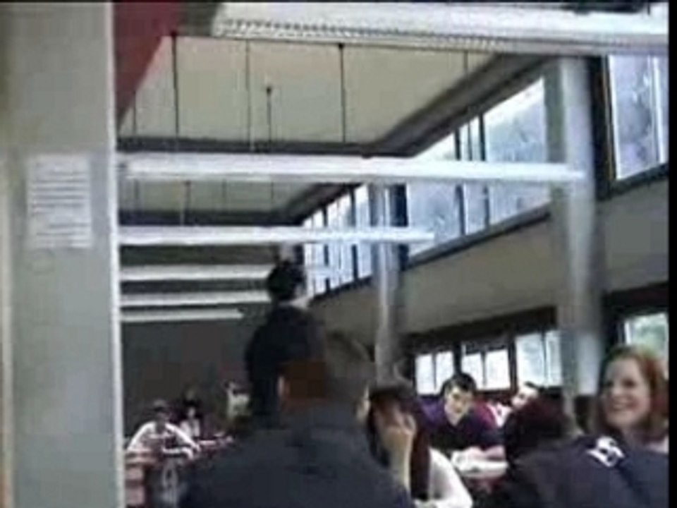 1er essai dans une Bibliothèque