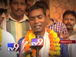 Missing man reunites with his family because of people's 'Selfless Help', Bhavnagar Pt 2 - Tv9 Gujarati