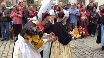 Défilé des Brodeuses